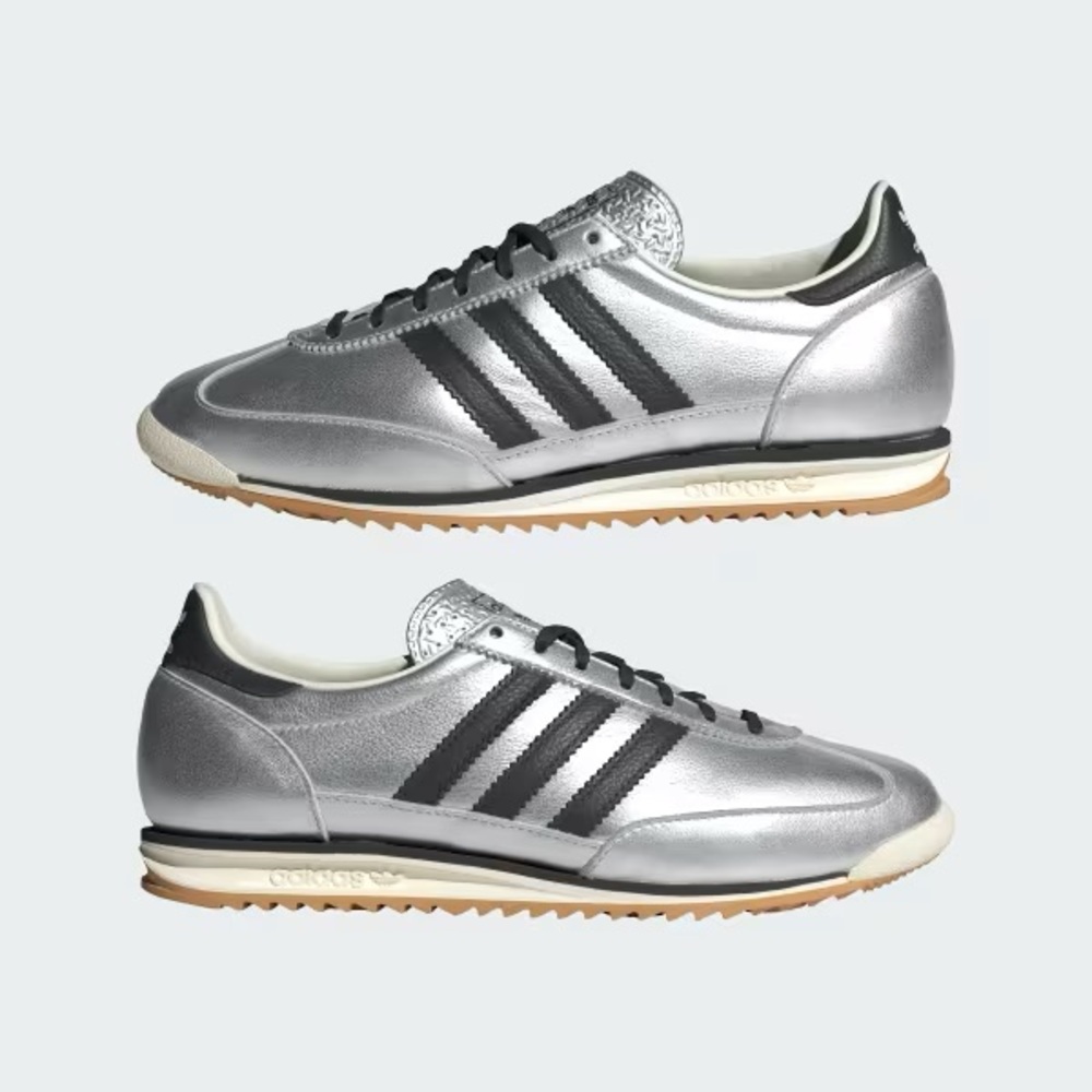 adidas Women Silver Metallic & Black Vintage-Style Sneakers